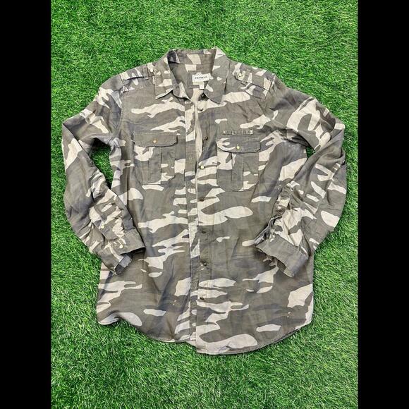 Express Green Camo Women Button Up Top Blouse Long Sleeve Size M Collared - Picture 1 of 3